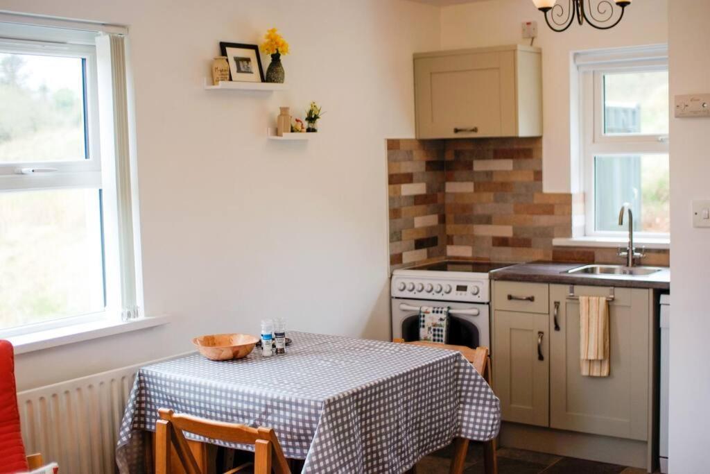 Mary Jane'S Cottage, Lettermacaward Doochary Exteriér fotografie
